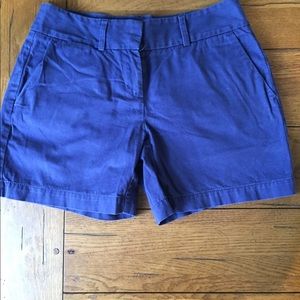 Size 00 Navy Loft shorts 4inch